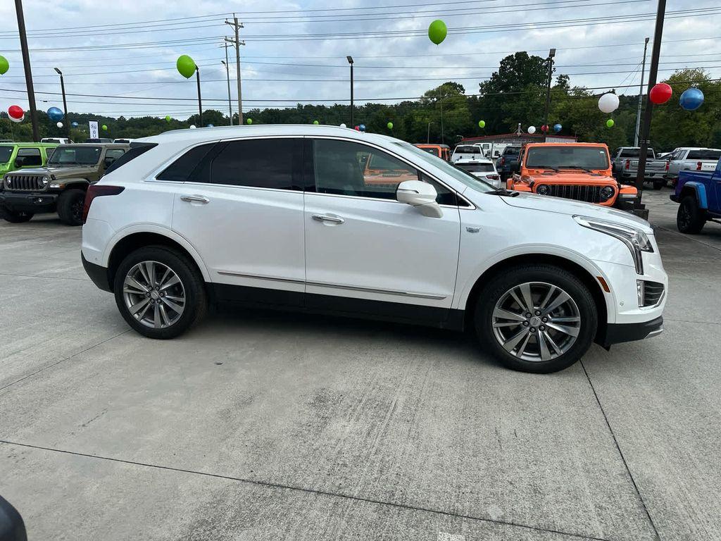 used 2022 Cadillac XT5 car, priced at $31,988