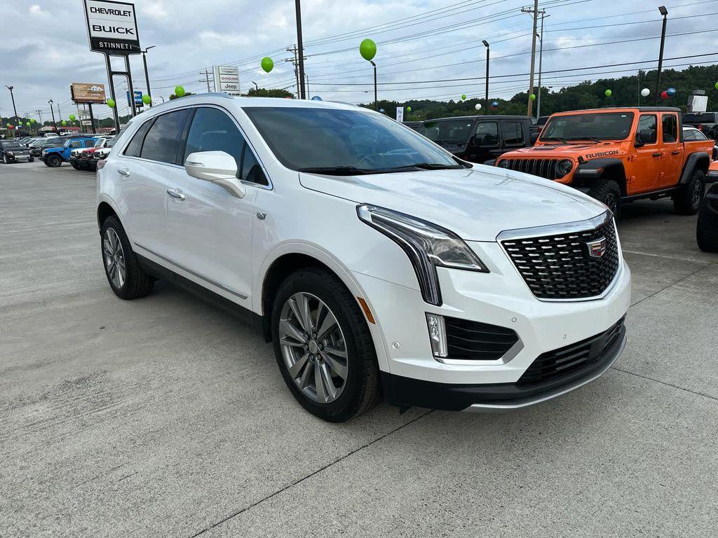 used 2022 Cadillac XT5 car, priced at $31,988