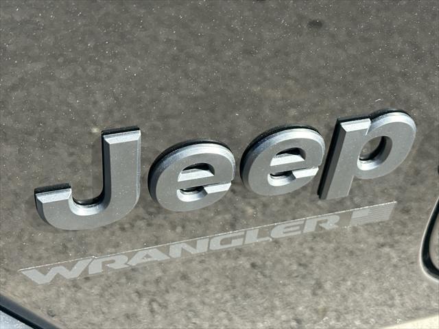 new 2025 Jeep Wrangler car, priced at $43,650