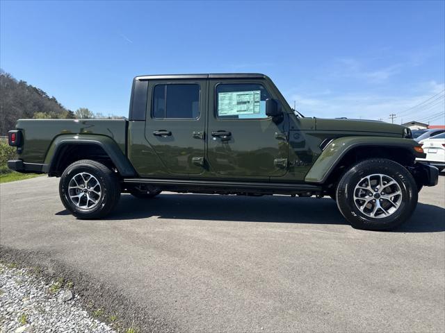 new 2024 Jeep Gladiator car, priced at $48,576