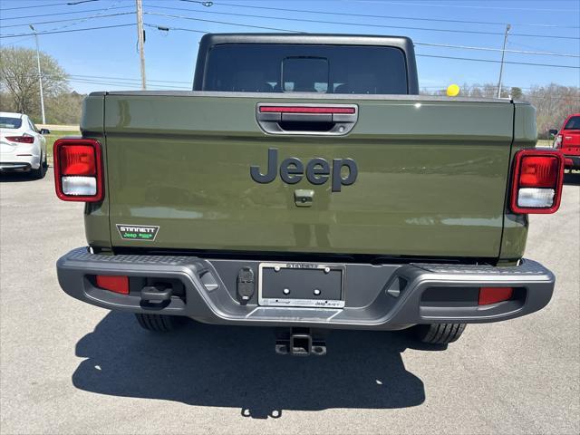 new 2024 Jeep Gladiator car, priced at $48,576