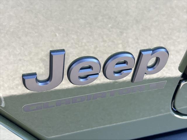 new 2024 Jeep Gladiator car, priced at $48,576