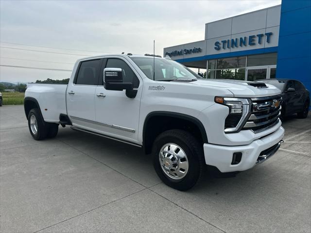 new 2025 Chevrolet Silverado 3500 car, priced at $90,905
