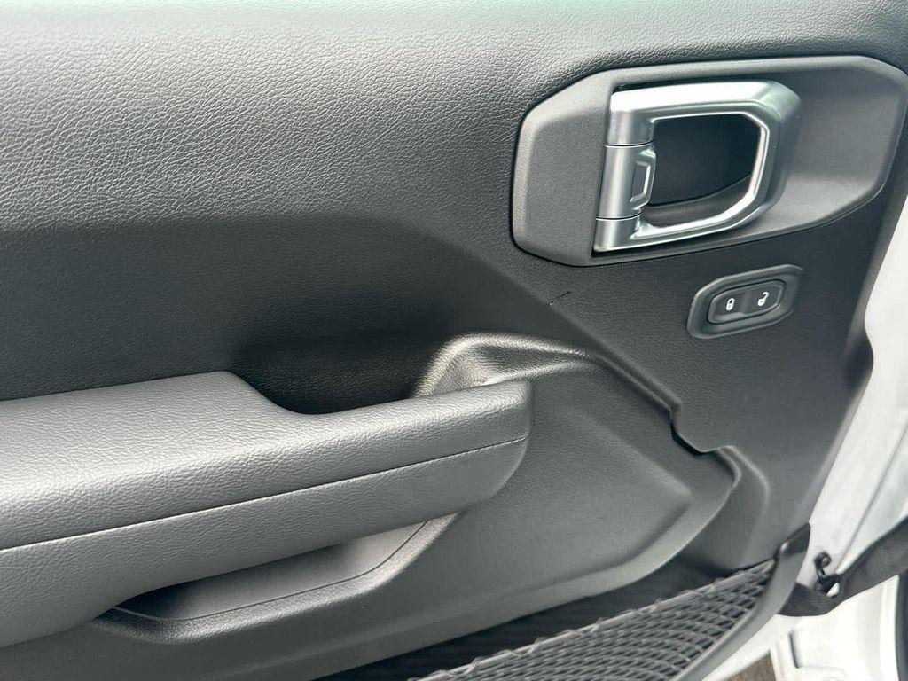 new 2025 Jeep Wrangler car, priced at $33,755