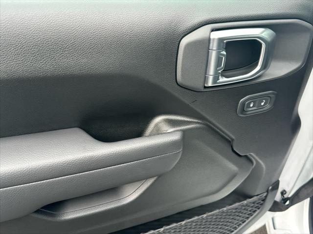 new 2025 Jeep Wrangler car, priced at $33,995