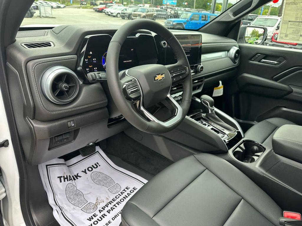 new 2025 Chevrolet Colorado car, priced at $43,995