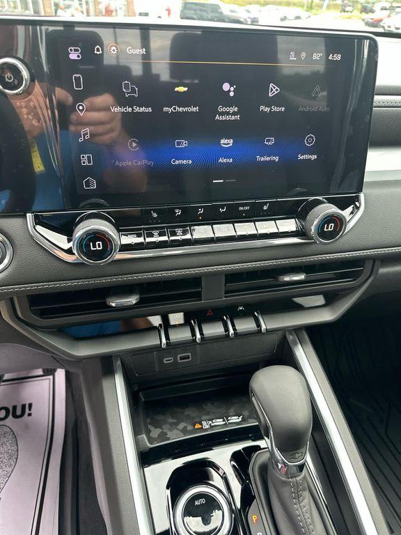 new 2025 Chevrolet Colorado car, priced at $43,995