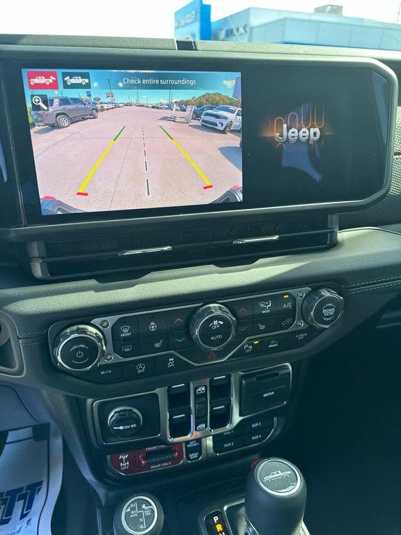 new 2025 Jeep Gladiator car, priced at $61,635