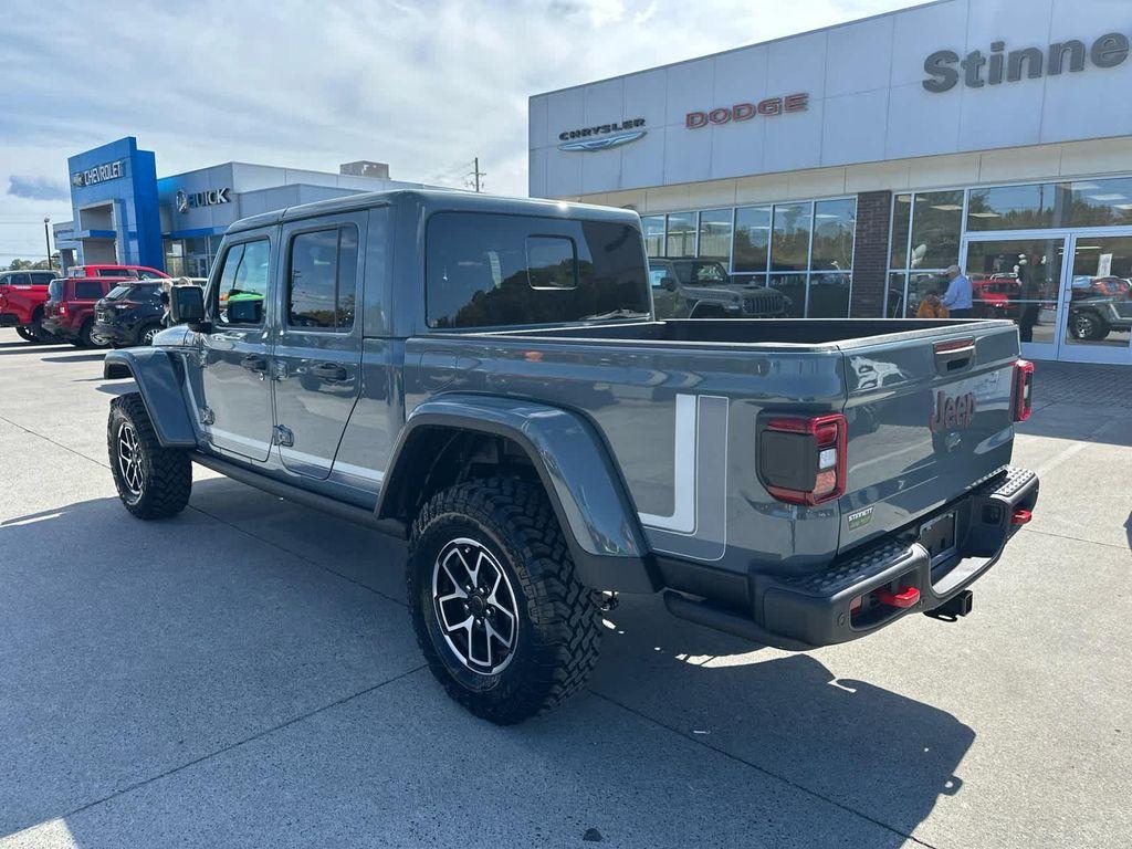 new 2025 Jeep Gladiator car, priced at $61,635