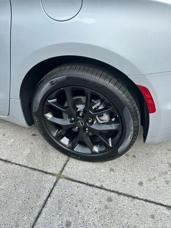 new 2026 Chrysler Pacifica car, priced at $53,230