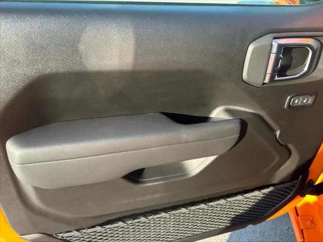 new 2025 Jeep Wrangler car, priced at $40,240