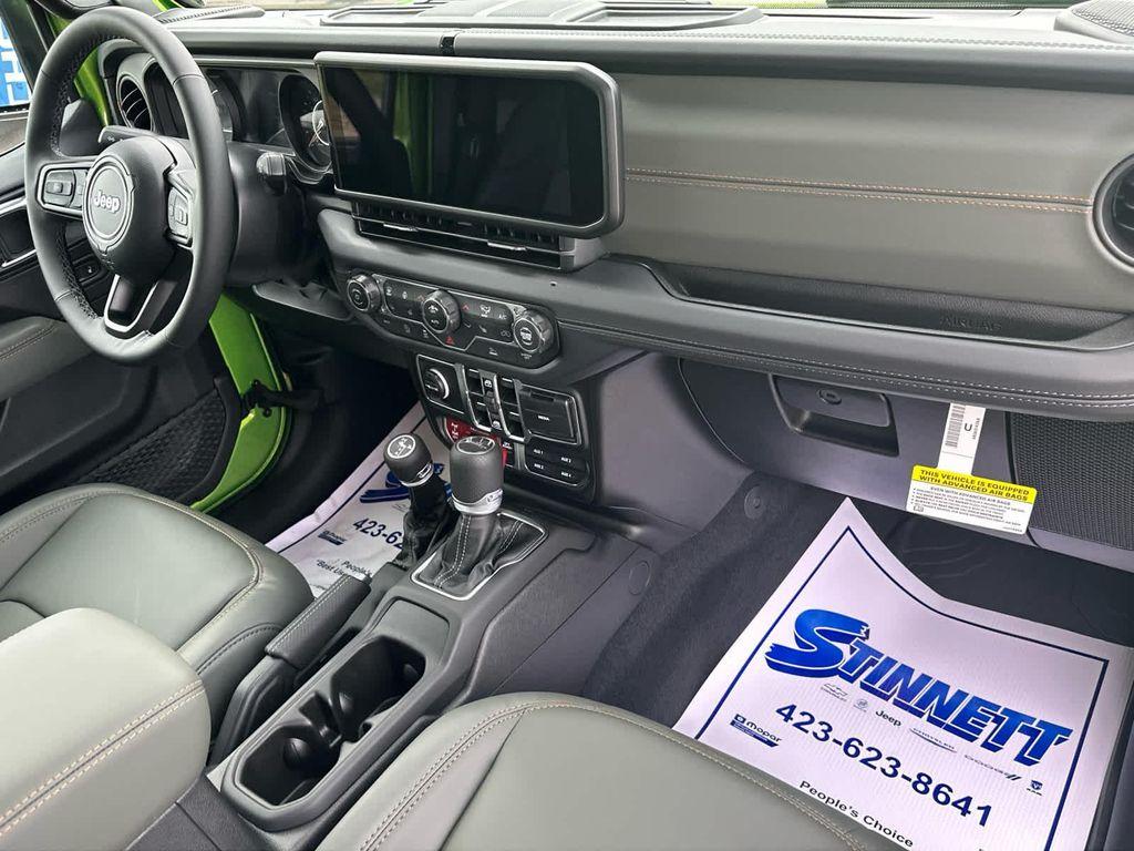 new 2025 Jeep Gladiator car, priced at $60,405