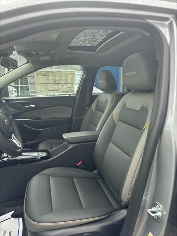 new 2025 Chevrolet Trax car, priced at $27,910