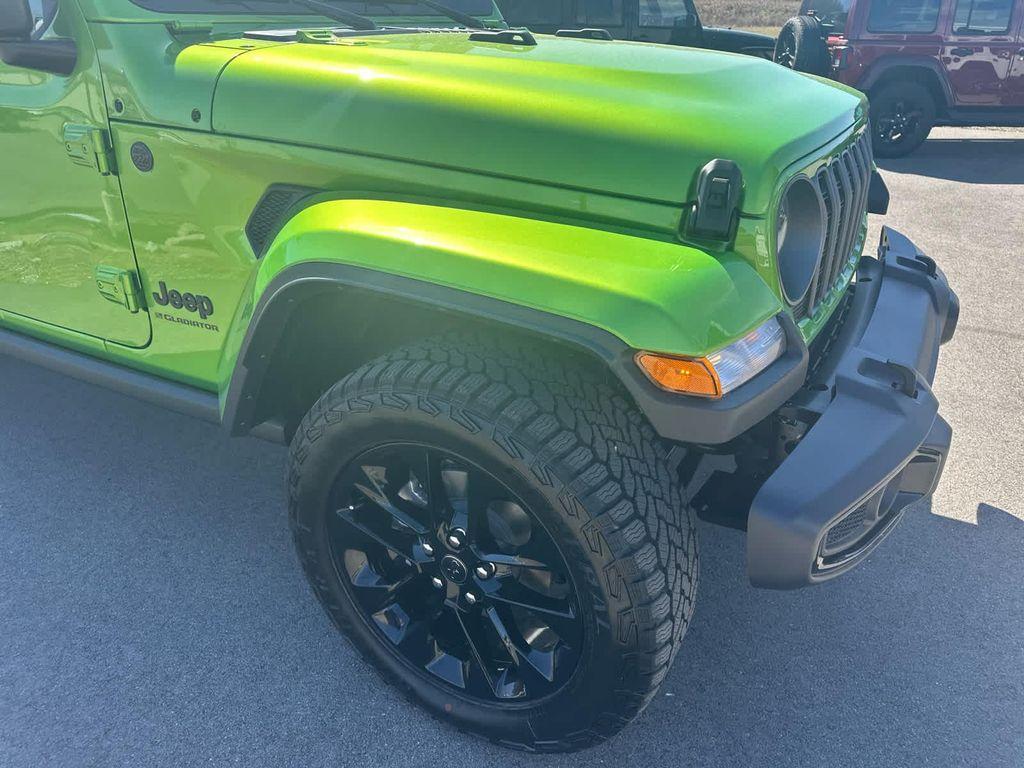 new 2025 Jeep Gladiator car, priced at $42,988