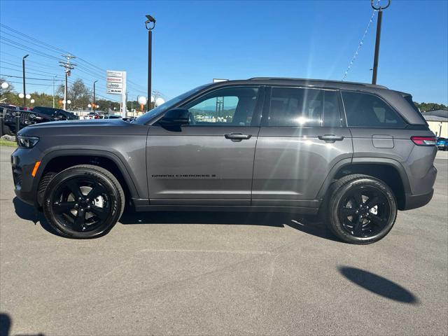 new 2025 Jeep Grand Cherokee car, priced at $46,175