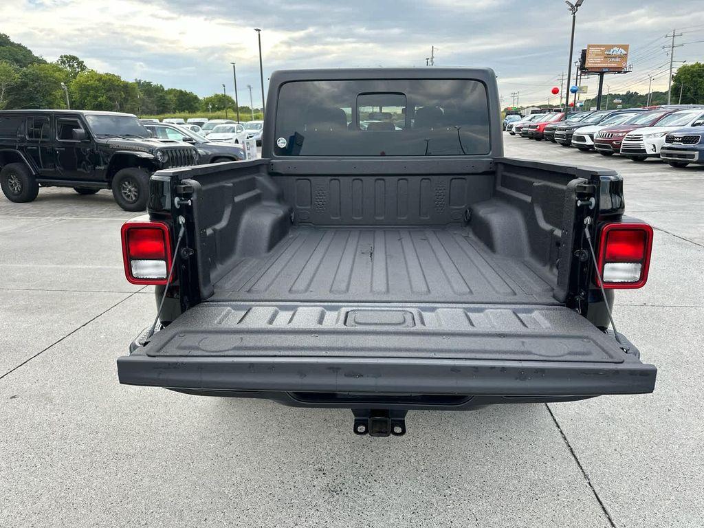 used 2022 Jeep Gladiator car, priced at $33,988