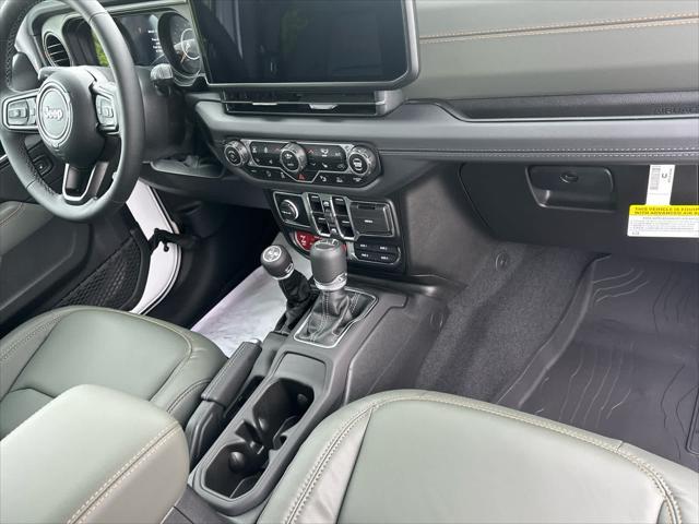 new 2025 Jeep Gladiator car, priced at $62,885