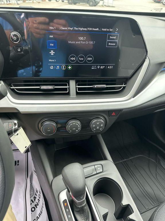 new 2025 Chevrolet Trax car, priced at $22,355
