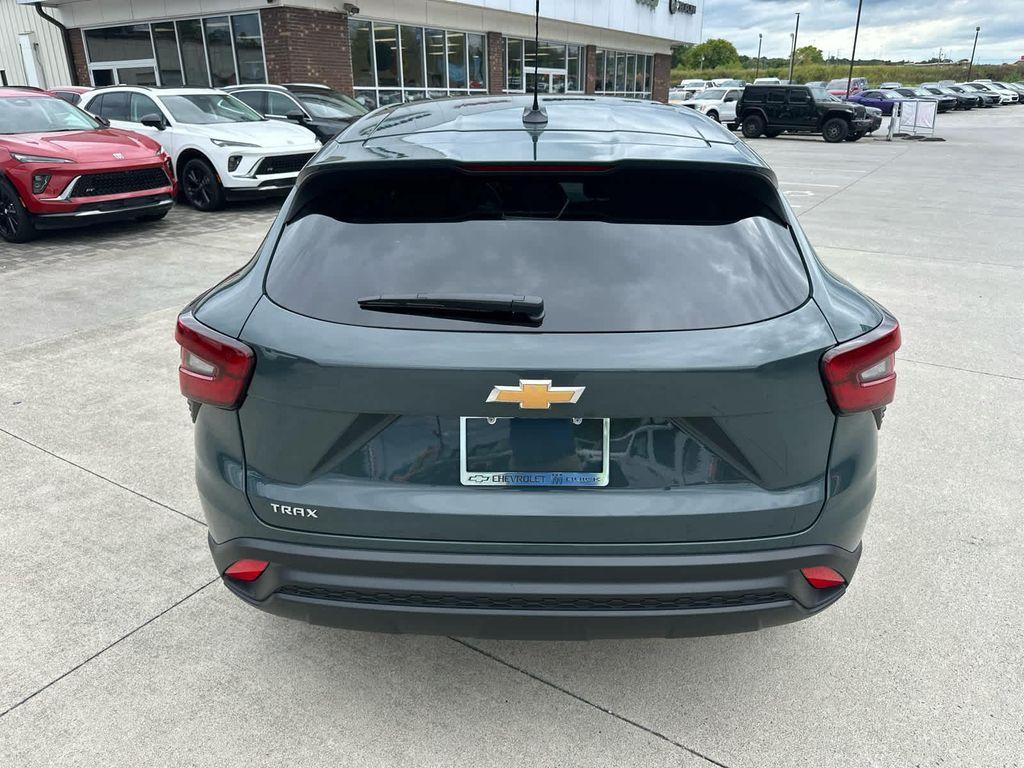 new 2025 Chevrolet Trax car, priced at $22,355