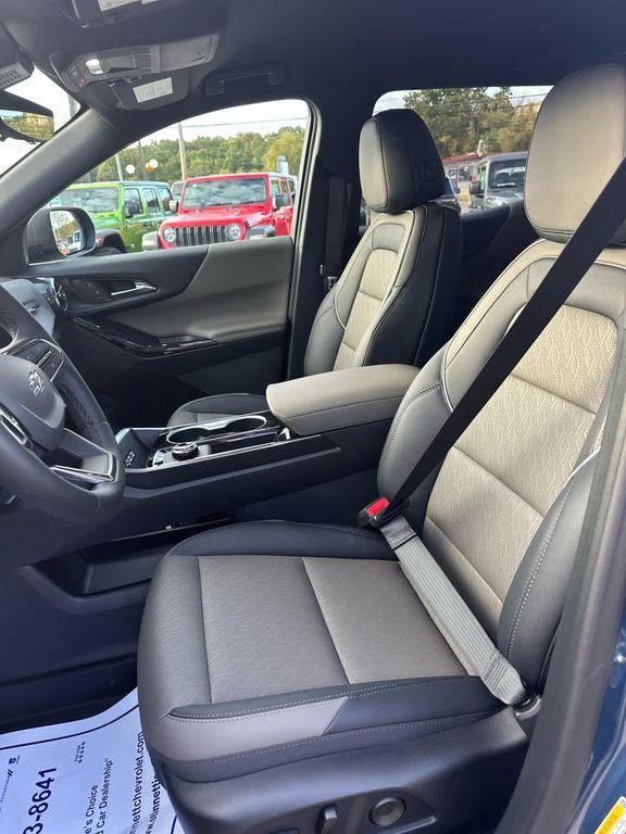 new 2026 Chevrolet Equinox car, priced at $36,355