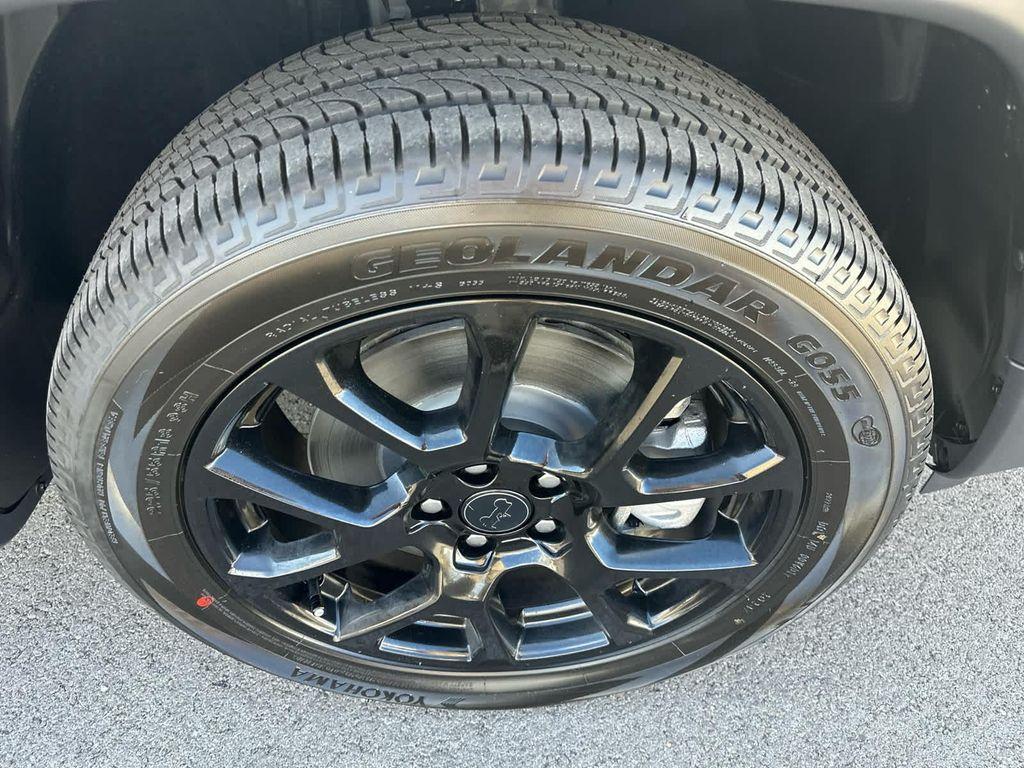 new 2025 Jeep Compass car, priced at $31,995