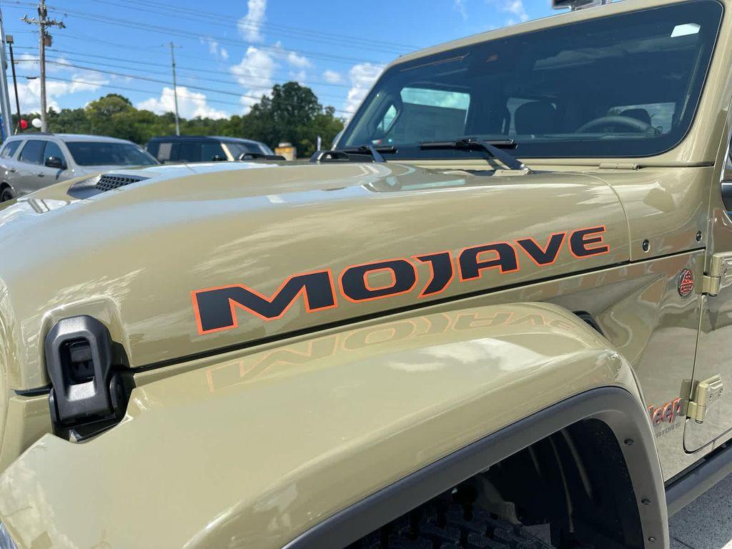 new 2025 Jeep Gladiator car, priced at $56,860