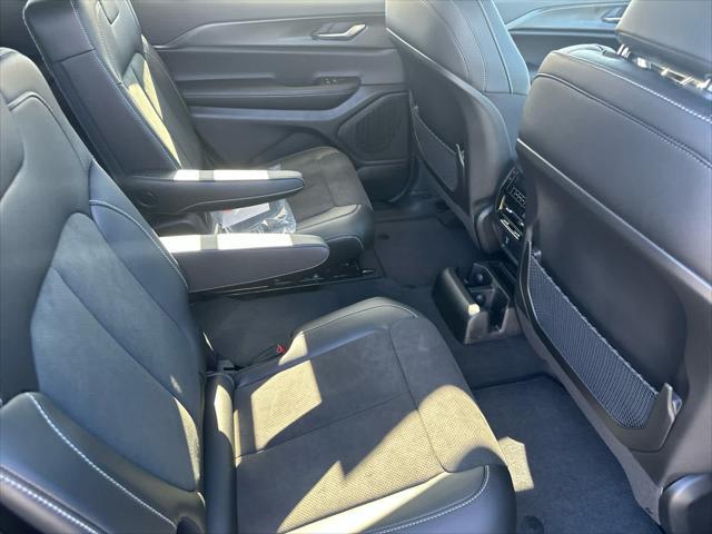 new 2025 Jeep Grand Cherokee L car, priced at $48,995
