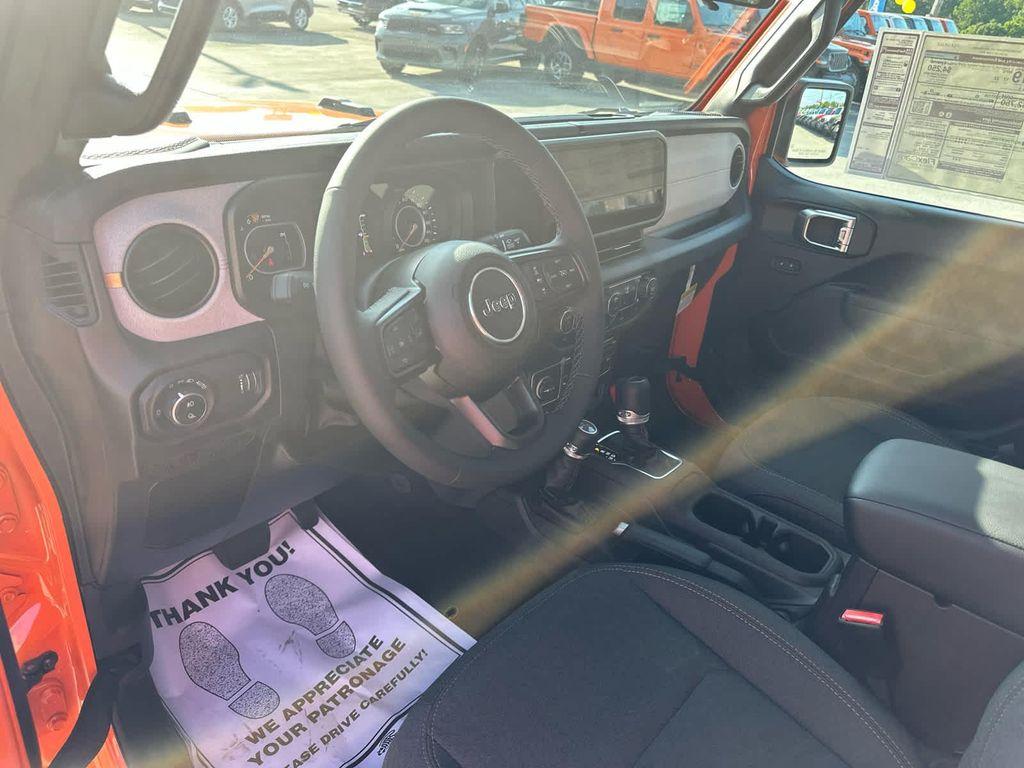 new 2025 Jeep Gladiator car, priced at $47,970