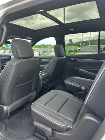 new 2025 Buick Envista car, priced at $26,780