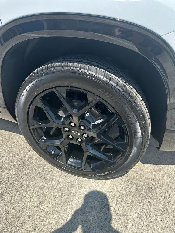 new 2026 Chevrolet Traverse car, priced at $58,890