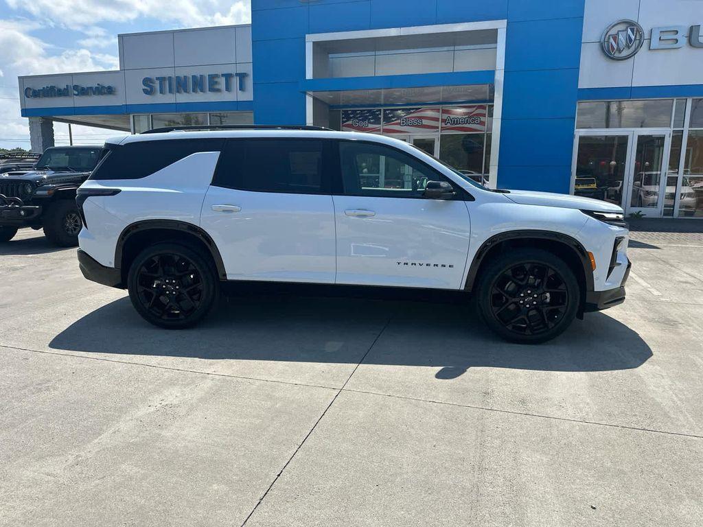 new 2026 Chevrolet Traverse car, priced at $58,890