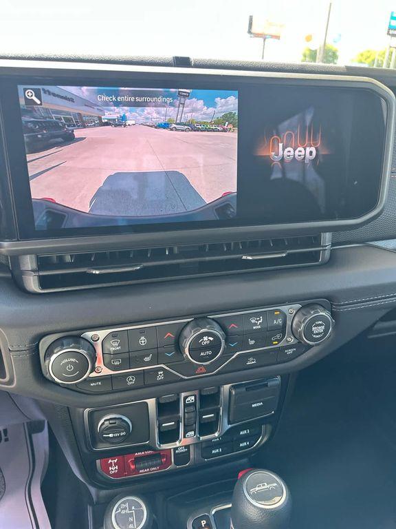 new 2025 Jeep Gladiator car, priced at $55,595