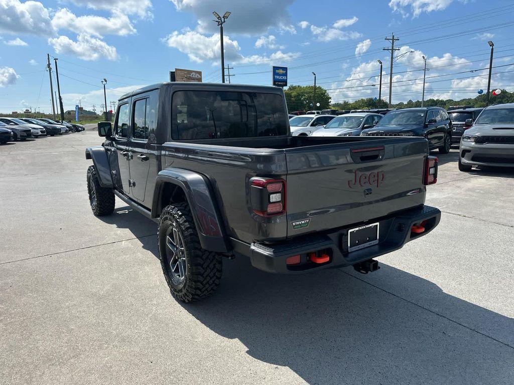 new 2025 Jeep Gladiator car, priced at $55,595