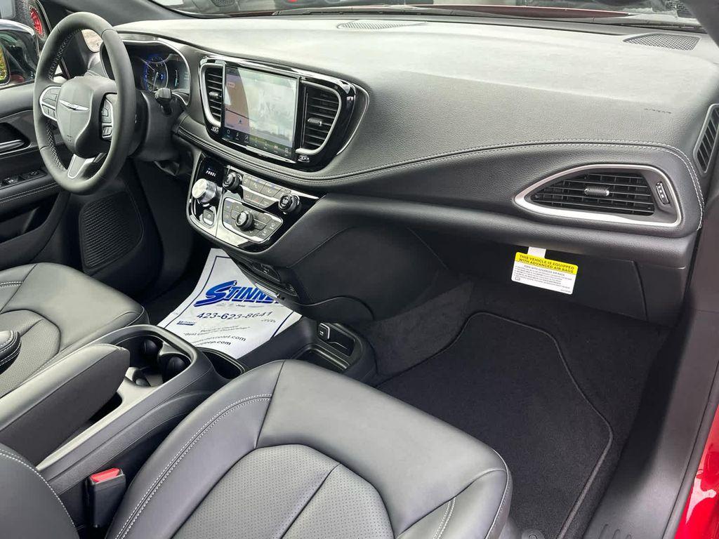 new 2026 Chrysler Pacifica car, priced at $50,995