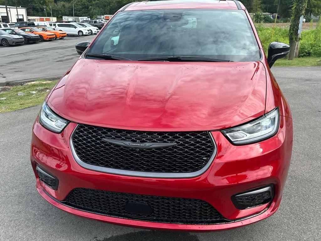 new 2026 Chrysler Pacifica car, priced at $50,995