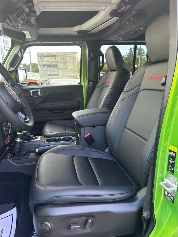 new 2025 Jeep Gladiator car, priced at $60,995
