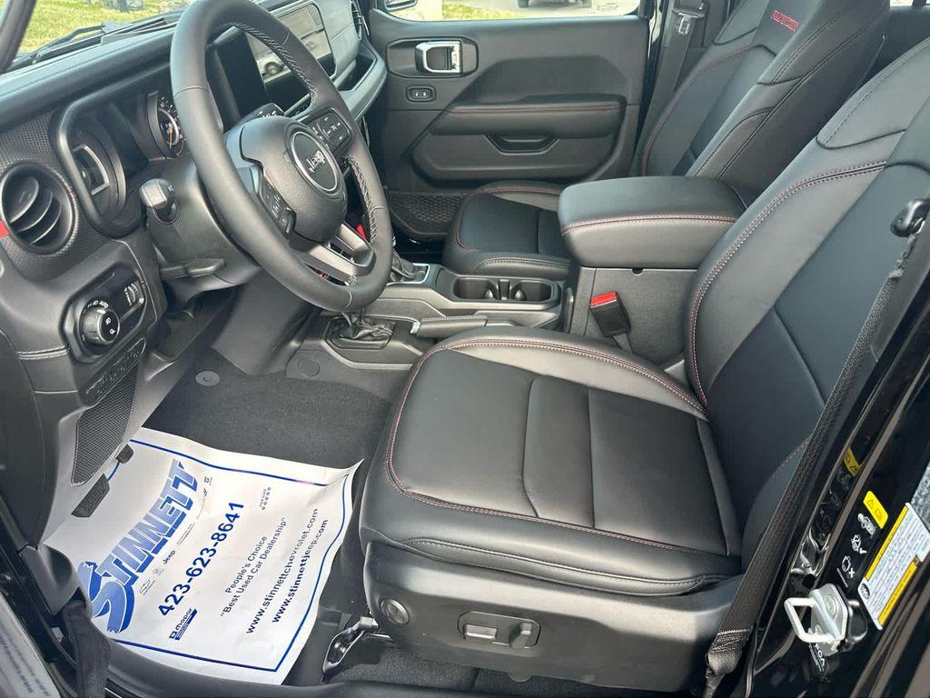 new 2025 Jeep Gladiator car, priced at $57,915