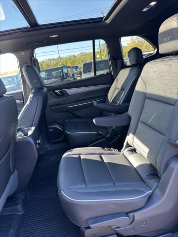 new 2025 Buick Enclave car, priced at $60,485