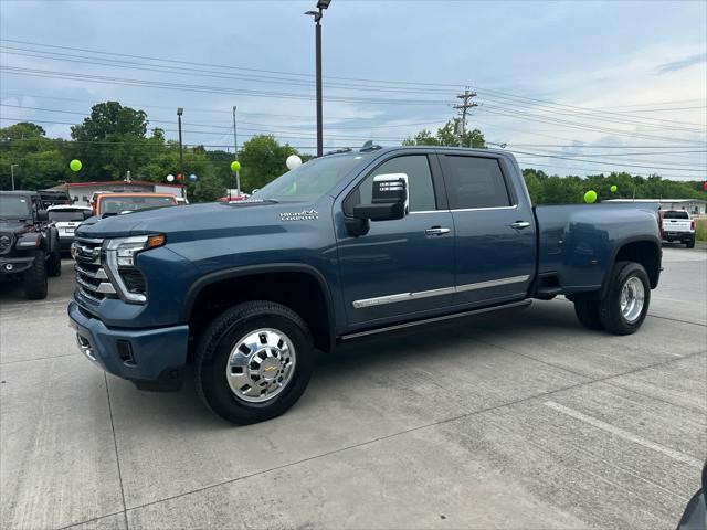 new 2025 Chevrolet Silverado 3500 car, priced at $90,905