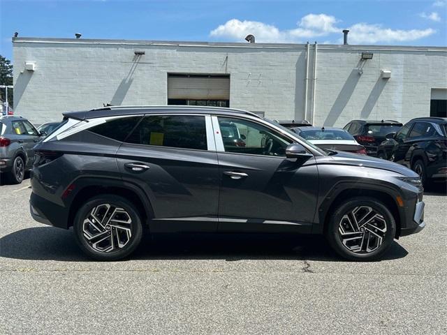 new 2025 Hyundai TUCSON Hybrid car, priced at $40,416