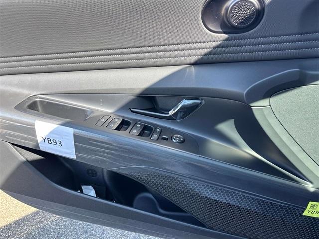 new 2025 Hyundai ELANTRA HEV car, priced at $24,613