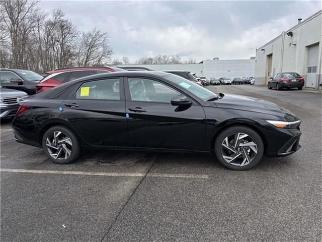 new 2025 Hyundai Elantra car, priced at $22,052