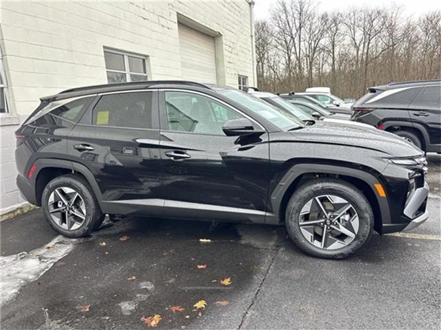 new 2025 Hyundai TUCSON Hybrid car, priced at $35,920