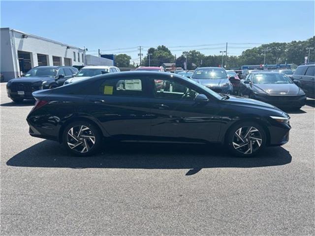 new 2025 Hyundai Elantra car, priced at $22,279