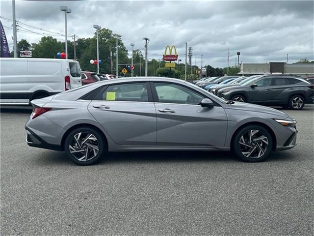 new 2025 Hyundai Elantra car, priced at $25,220