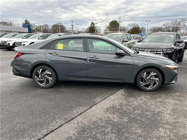 new 2025 Hyundai Elantra car, priced at $22,674