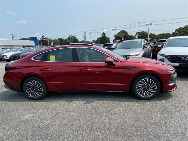 new 2024 Hyundai Sonata Hybrid car, priced at $37,600