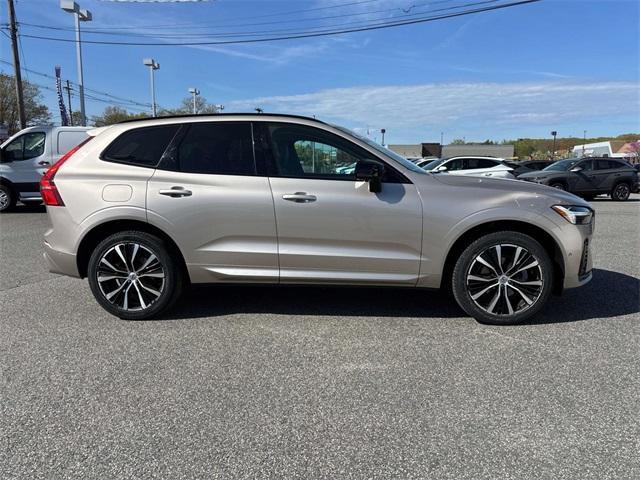 used 2023 Volvo XC60 car, priced at $31,500