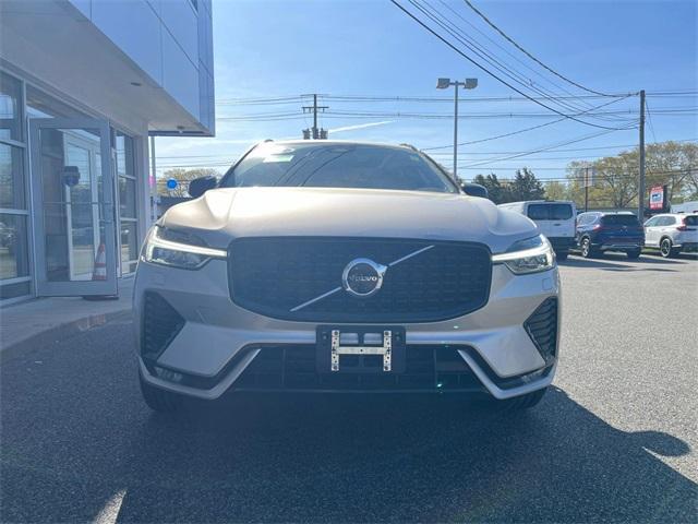 used 2023 Volvo XC60 car, priced at $31,500