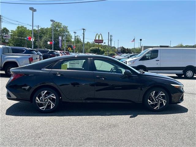 new 2025 Hyundai Elantra car, priced at $25,220